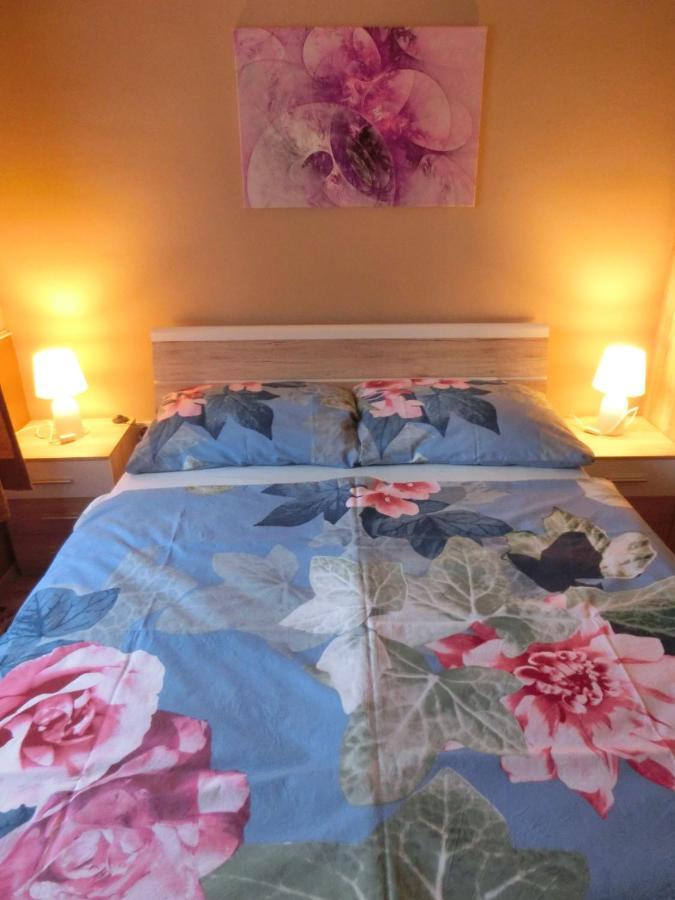 Pilis Apartman Piliscsaba Esterno foto